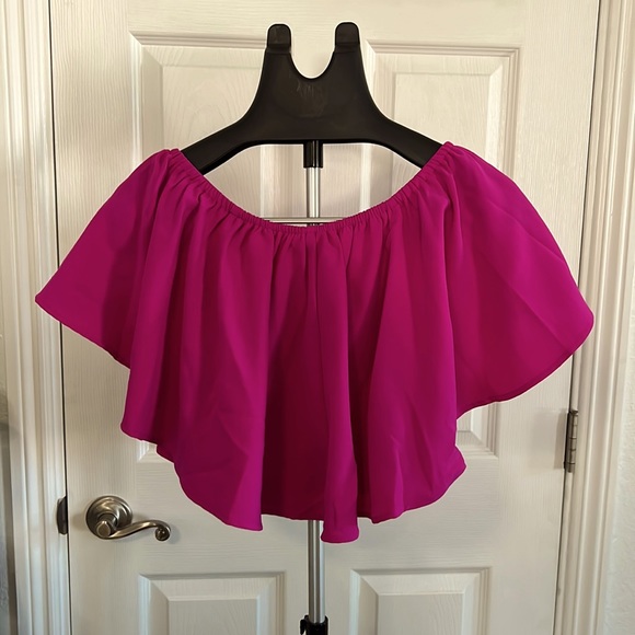 TCEC Tops - TCEC Neon pink Top size M
